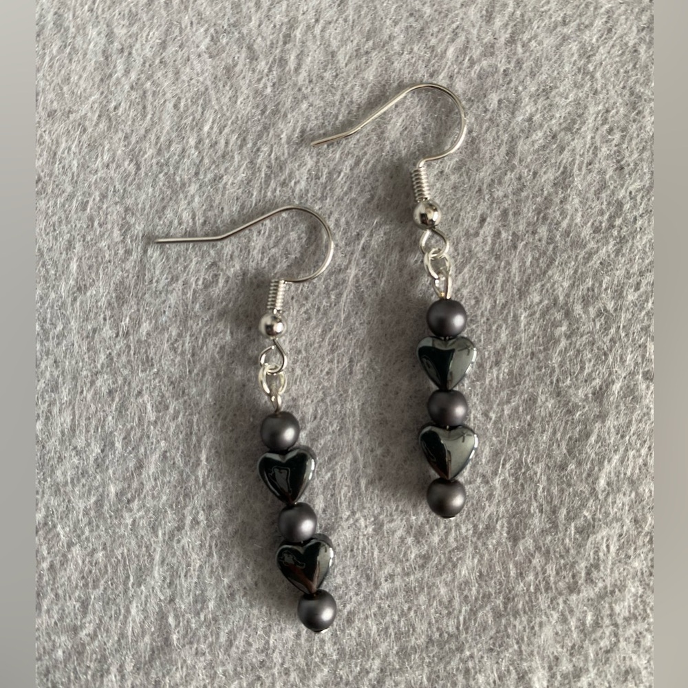 Hand crafted dark gray long dangle earrings‎